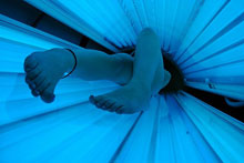 návštěva solária zvyšuje pravděpodobnost vzniku rakoviny kůže (zdroj: wikipedia.org)